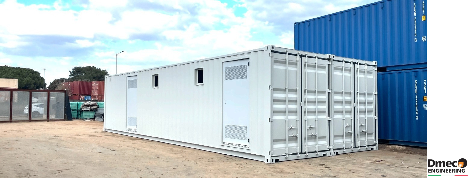 40 ft FlexEstack enclosure — ISO doors closed, ventilation louvres and personnel access ready for shipping.